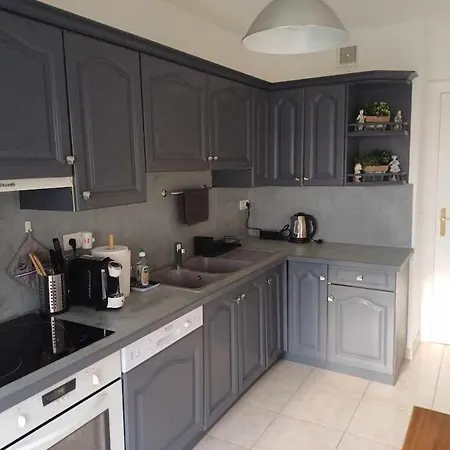 Apartmán Le Diego Suarez, 5 Pers, Climatisation, Parking, 100m Des Plages Antibes
