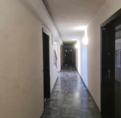 Le Diego Suarez, 5 Prs, Clim, 100m Des Plages * Antibes